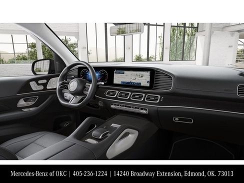 New 2026 Mercedes-Benz GLS 450 4MATIC image 6