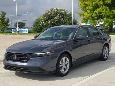 Used 2024 Honda Accord LX image 8