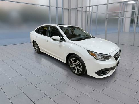 Used 2022 Subaru Legacy Limited XT image 2