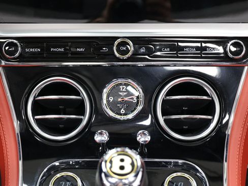 Used 2020 Bentley Continental GT V8 image 50