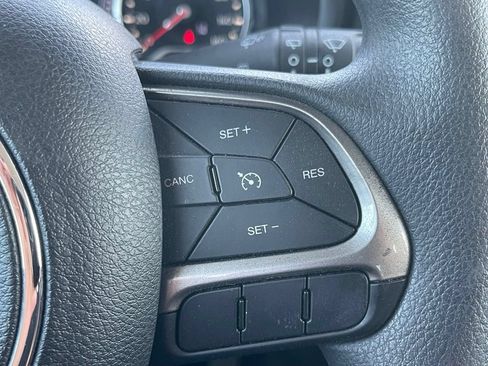 Certified 2022 Jeep Renegade Sport AWD/4WD image 23