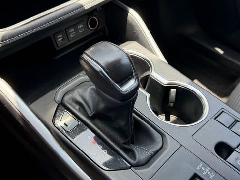Used 2023 Toyota Highlander LE FWD image 26