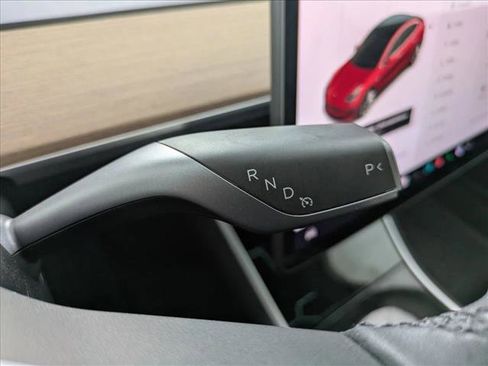 Used 2020 Tesla Model 3 Long Range image 12