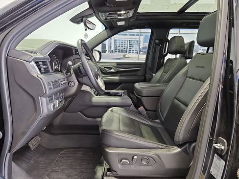 Used 2021 GMC Yukon Denali w/ Denali Ultimate Package AWD/4WD image 16