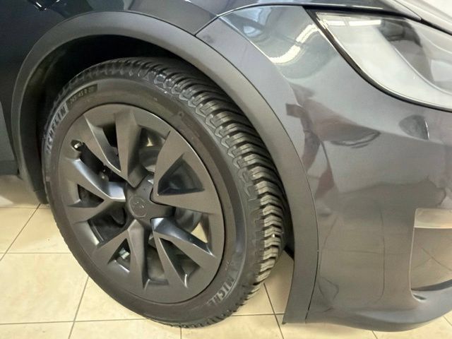 Used 2024 Tesla Model X AWD/4WD image 33