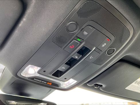 Used 2022 Audi Q3 2.0T Premium w/ Convenience Package image 33