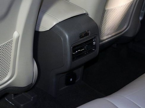 Used 2022 Lincoln Corsair Standard w/ Premium Package image 29