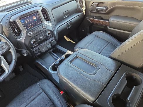 Used 2020 GMC Sierra 2500 Denali w/ Denali Ultimate Package image 12