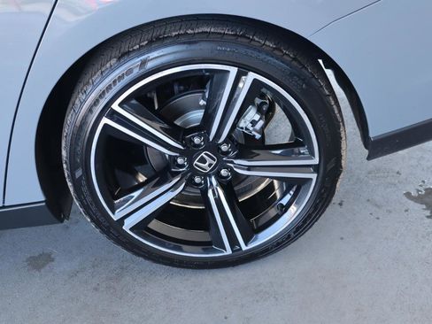 Used 2025 Honda Accord Sport image 45