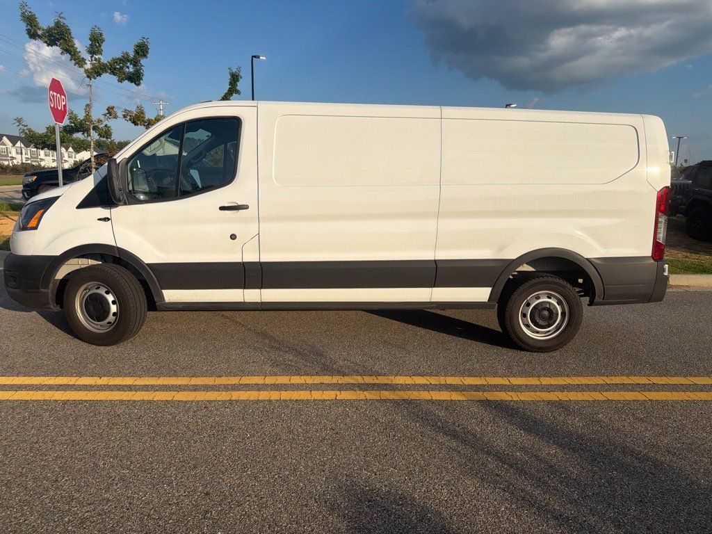 Used 2026 Ford Transit 250 Low Roof RWD image 2