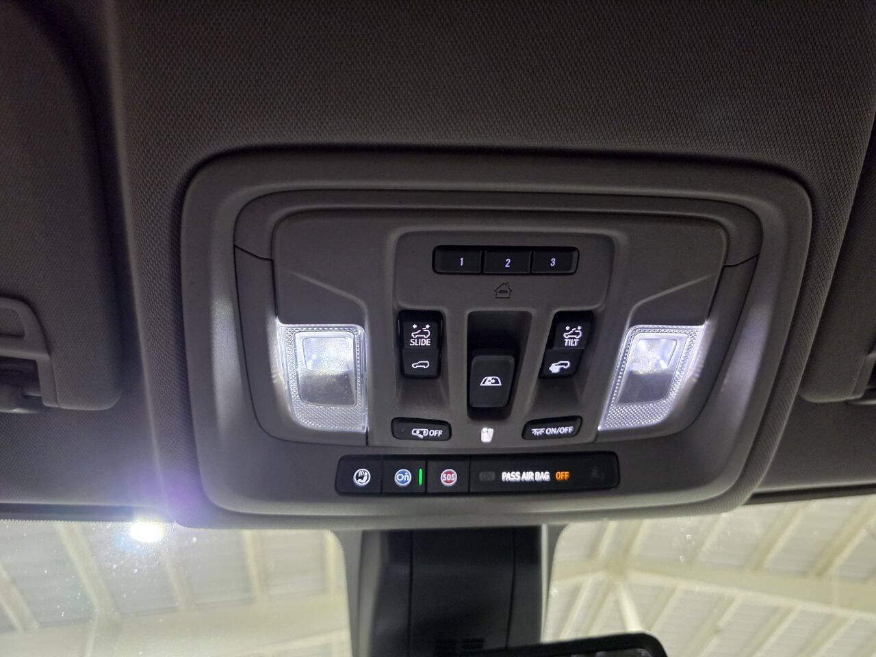 Used 2019 GMC Sierra 1500 Denali w/ Driver Alert Package II AWD/4WD image 42