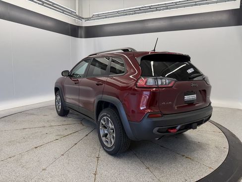 Used 2020 Jeep Cherokee Trailhawk w/ Cold Weather Group AWD/4WD image 4