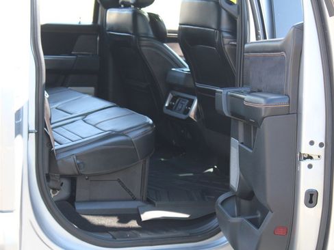 Used 2024 Ford F350 Platinum w/ Tremor Off-Road Package AWD/4WD image 39