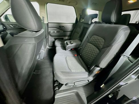 Used 2023 Nissan Pathfinder SV FWD image 26