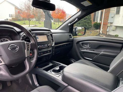 Used 2018 Nissan Titan SV w/ SV Convenience Package image 83