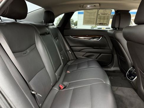 Used 2013 Cadillac XTS Luxury FWD image 26