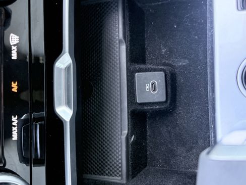 Used 2023 Land Rover Range Rover Long Wheelbase Autobiography image 74