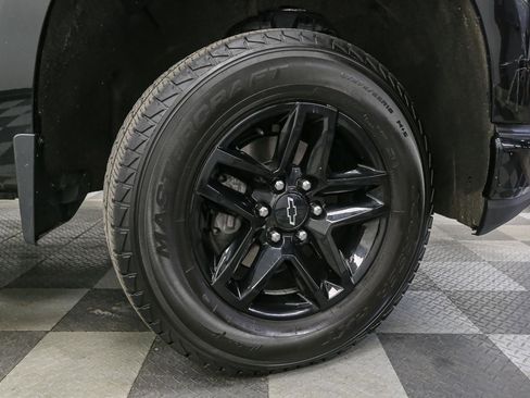 Used 2021 Chevrolet Silverado 1500 LT Trail Boss w/ Convenience Package II AWD/4WD image 16