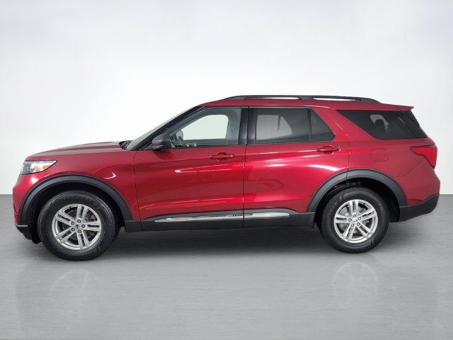 Certified 2023 Ford Explorer XLT w/ Equipment Group 202A AWD/4WD image 6