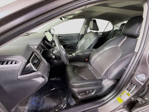Used 2024 Toyota Camry XSE FWD image 22