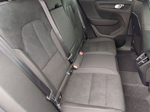 New 2026 Volvo XC40 B5 Ultra w/ Protection Package Premier image 20