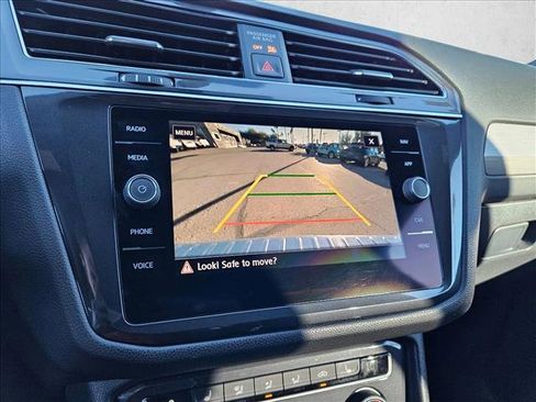 Used 2019 Volkswagen Tiguan SEL image 13