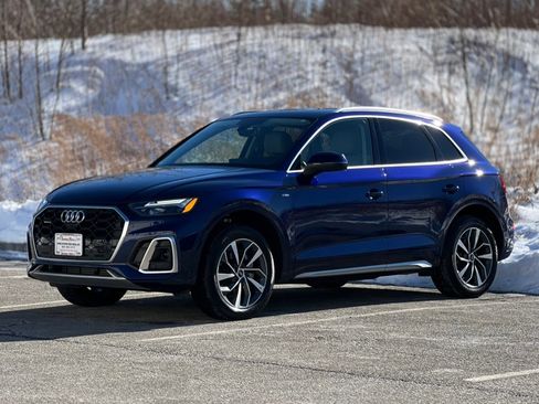 Used 2022 Audi Q5 2.0T Premium Plus w/ Premium Plus Package image 4