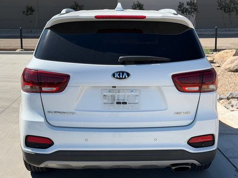 Used 2019 Kia Sorento EX FWD image 7