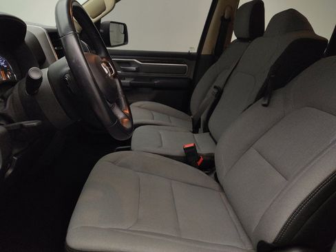 Used 2019 RAM 1500 Big Horn AWD/4WD image 17