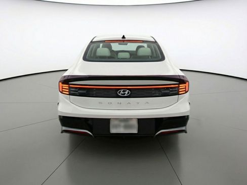 Used 2025 Hyundai Sonata SEL FWD image 7