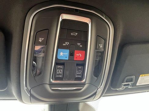Used 2024 Jeep Grand Cherokee Altitude AWD/4WD image 49