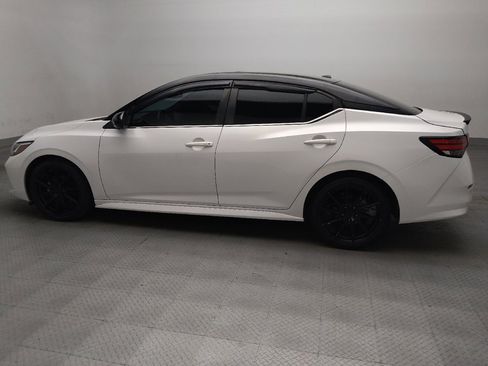 Used 2020 Nissan Sentra SR w/ Premium Package FWD image 3
