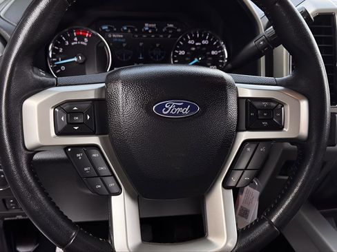 Used 2021 Ford F250 Lariat w/ Lariat Value Package AWD/4WD image 19