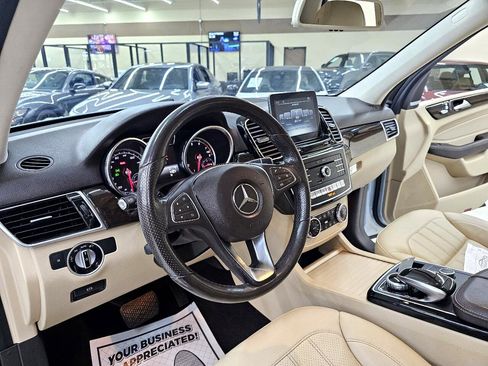 Used 2017 Mercedes-Benz GLE 350 w/ Premium 1 Package image 20