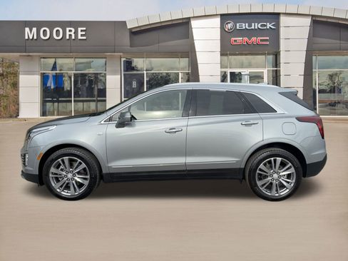 Used 2025 Cadillac XT5 Premium Luxury image 9