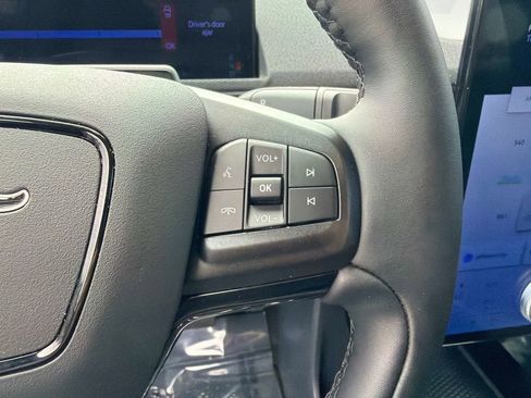 Used 2025 Ford Mustang Mach-E Select w/ Comfort Package Lite AWD/4WD image 27