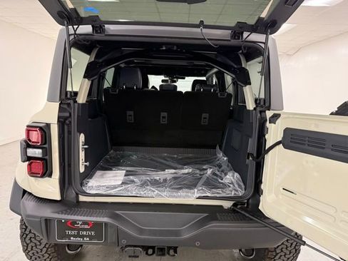 New 2025 Ford Bronco Raptor w/ Interior Carbon Fiber Pack image 8