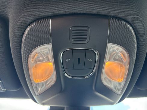 Used 2025 Jeep Compass Limited AWD/4WD image 21