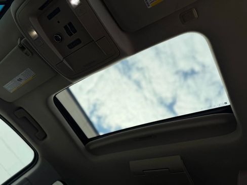 Used 2016 Chevrolet Tahoe LTZ image 25