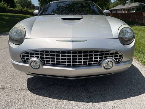 Used 2004 Ford Thunderbird RWD image 22