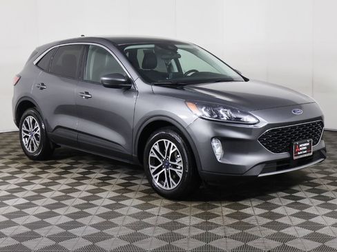 Used 2022 Ford Escape SEL AWD/4WD image 2