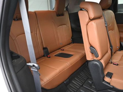Used 2023 INFINITI QX60 Sensory w/ Vision Package AWD/4WD image 22