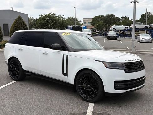 Used 2025 Land Rover Range Rover Long Wheelbase SE AWD/4WD image 7