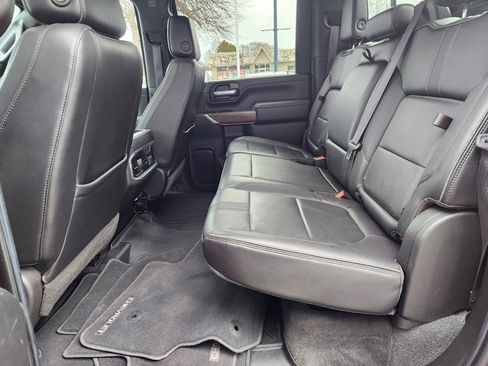 Used 2021 Chevrolet Silverado 2500 High Country w/ Z71 Off-Road Package image 15