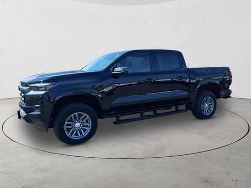 New 2026 Chevrolet Colorado LT image 8