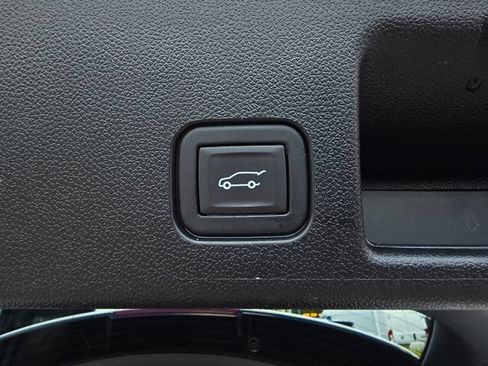 Used 2024 Chevrolet Equinox EV LT FWD image 20