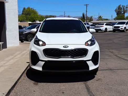 Used 2020 Kia Sportage LX image 16