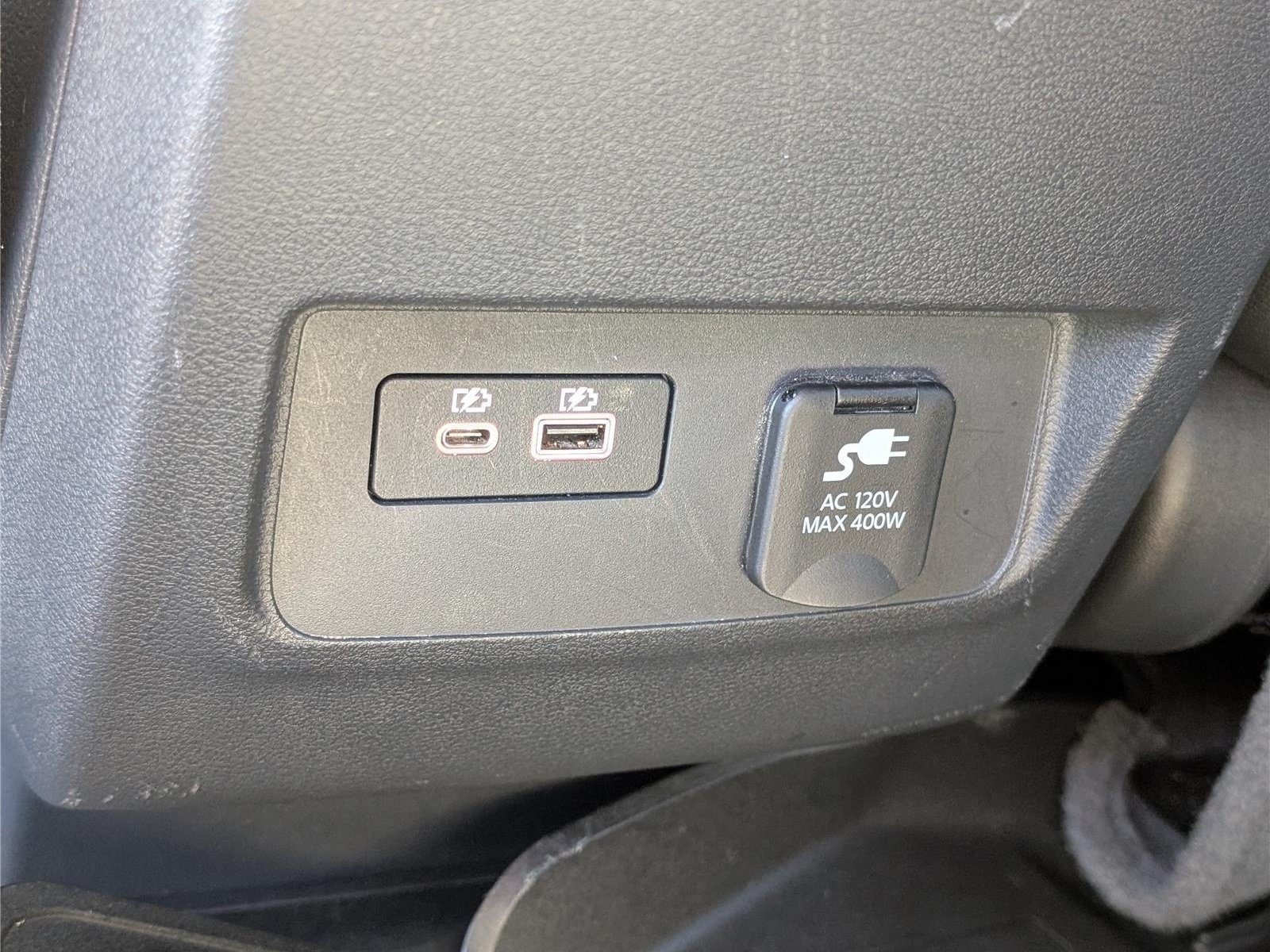 Used 2022 Nissan Frontier PRO-4X w/ Pro-4X Premium Package AWD/4WD image 15
