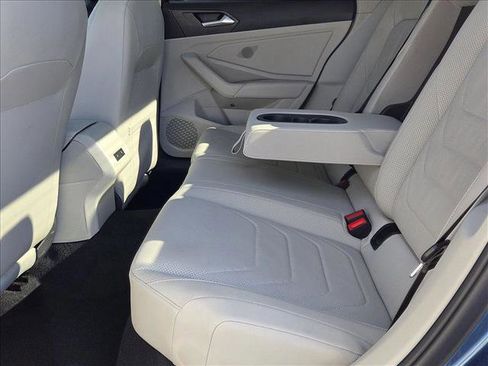 Used 2019 Volkswagen Jetta SEL Premium image 19