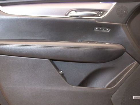 Used 2018 Cadillac XT5 Premium Luxury image 21